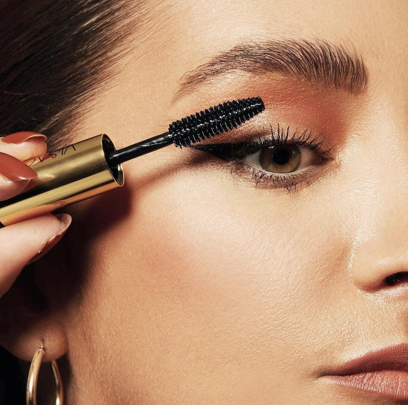 How to Do Winged Eyeliner in 4 Simple Steps
